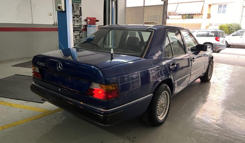 Mercedes-Benz E 230 ’91 full