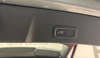 Volvo XC40 ’19 MOMENTUM PANORAMA full