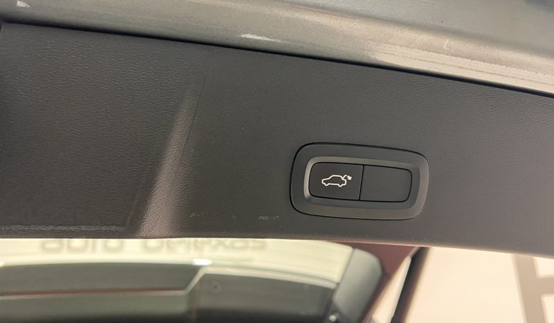 Volvo XC40 ’19 MOMENTUM PANORAMA full