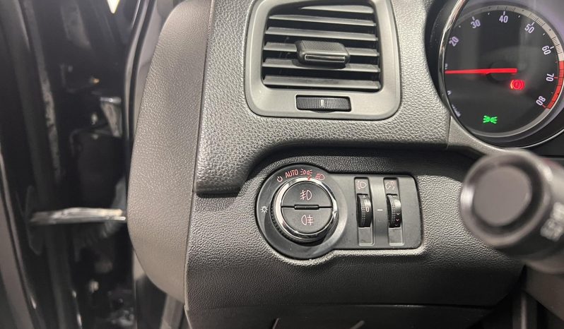 Opel Insignia ’09 full