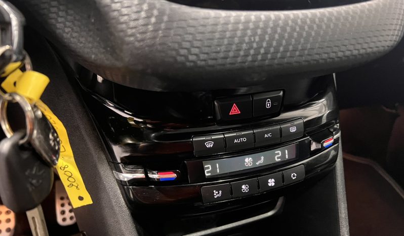 Peugeot 2008 PANORAMA CROSSWAY 16 full