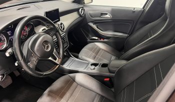 Mercedes-Benz GLA 180 d Urban 7G-DCT ’15 full