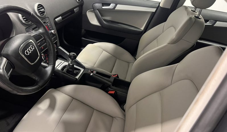 Audi A3 Sportback ’10 full