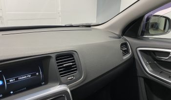 Volvo S60 MOMENTUM ’16 full