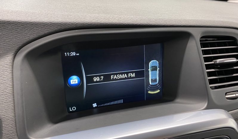Volvo S60 MOMENTUM ’16 full