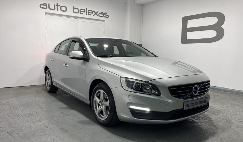Volvo S60 MOMENTUM ’16 full