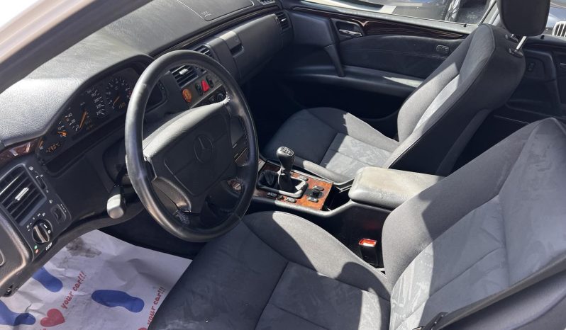 Mercedes-Benz E 200 ELEGANCE 99 full