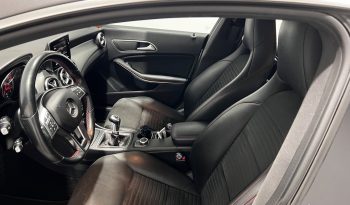 Mercedes-Benz CLA 180 AMG LINE 14 full