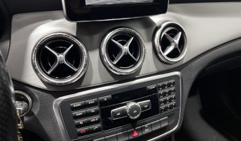 Mercedes-Benz CLA 180 AMG LINE 14 full