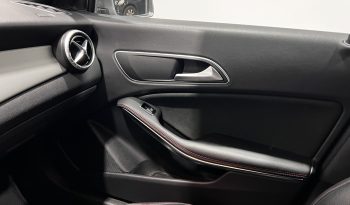 Mercedes-Benz CLA 180 AMG LINE 14 full