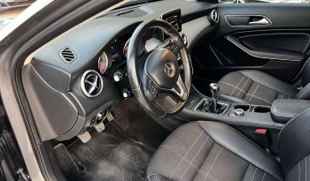 Mercedes-Benz GLA 180 URBAN LINE 15 full