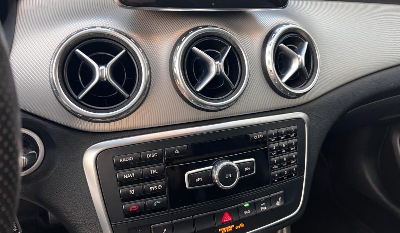 Mercedes-Benz GLA 180 URBAN LINE 15 full