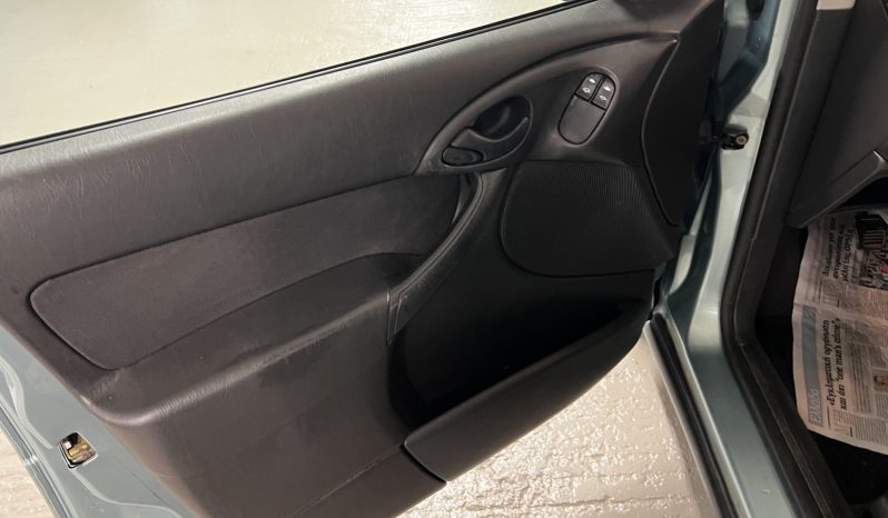 Ford Focus ’01 full