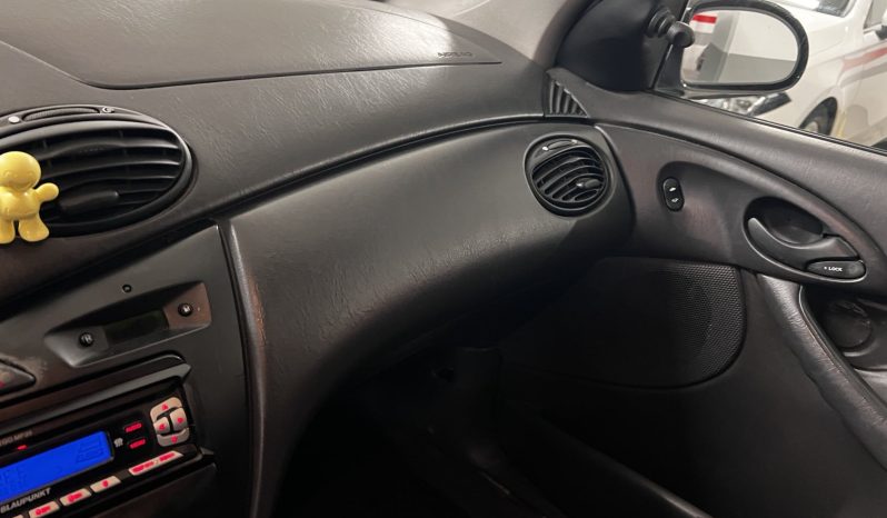 Ford Focus ’01 full