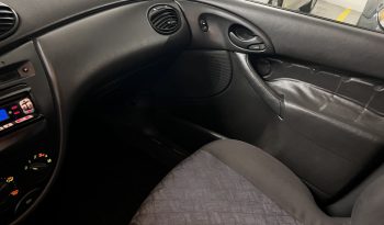 Ford Focus ’01 full