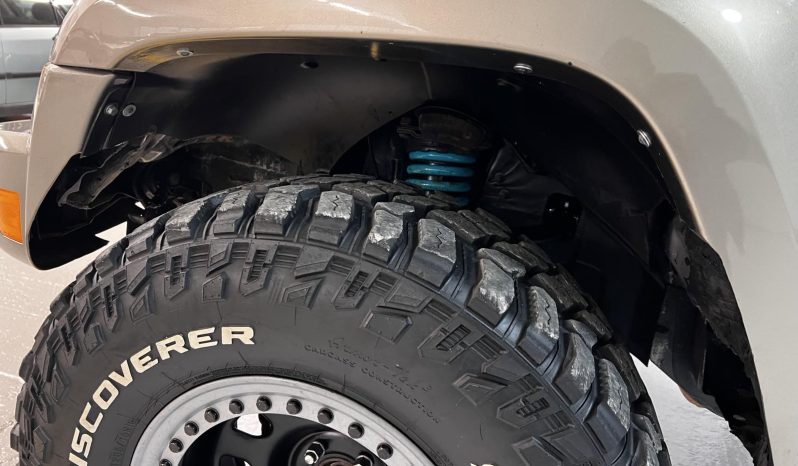 Jeep Cherokee ’05 full