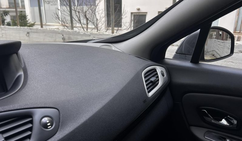 Renault Grand Scenic SCENIC 12 full