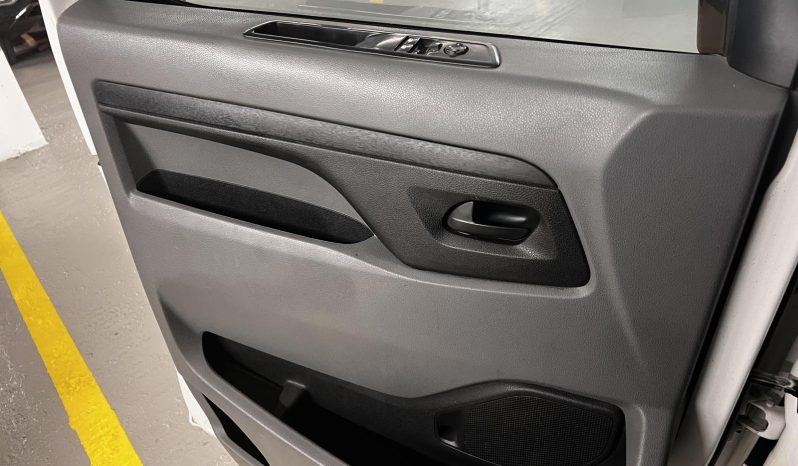 Peugeot Expert 2018 traveller full