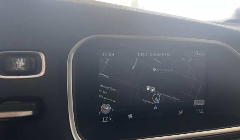 Volvo V40 2015 cross country full