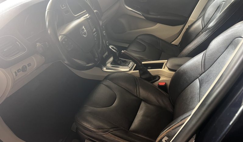 Volvo V40 2015 cross country full