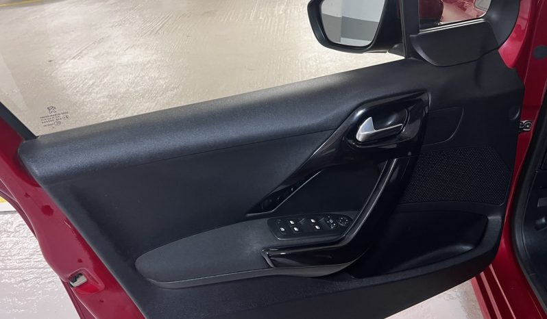 Peugeot 208 2016 PANORAMA full