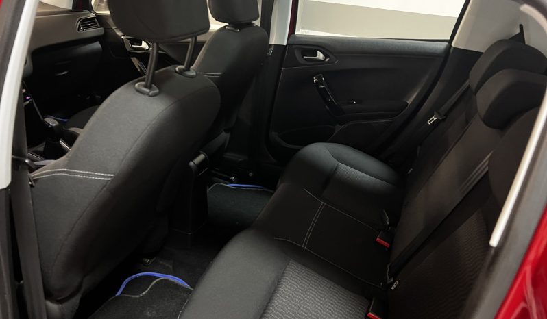 Peugeot 208 2016 PANORAMA full