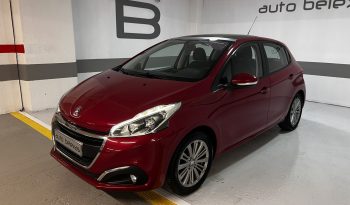 Peugeot 208 2016 PANORAMA full