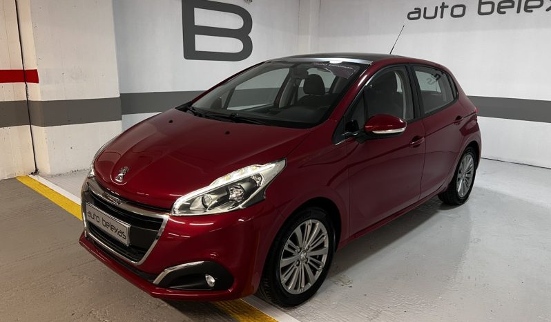 Peugeot 208 2016 PANORAMA full