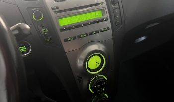 Toyota Yaris 2009 1.3 VVTI full