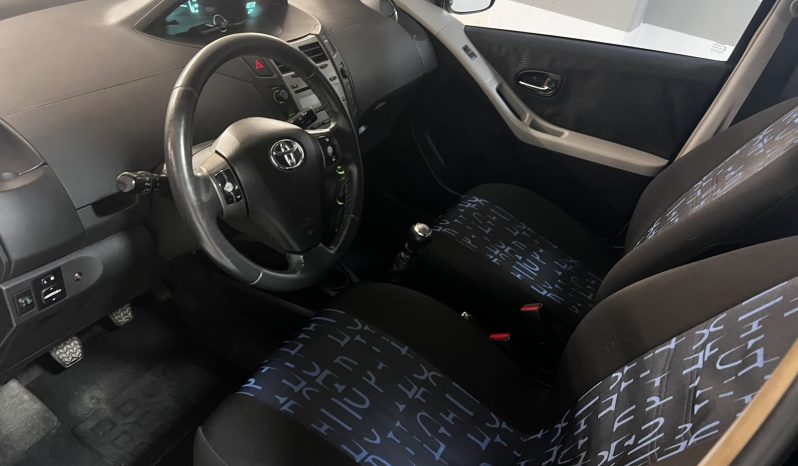 Toyota Yaris 2009 1.3 VVTI full