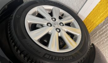 Toyota Yaris 2009 1.3 VVTI full