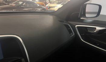 Volvo XC 60 2016 D4 MOMENTUM full