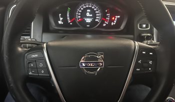 Volvo XC 60 2016 D4 MOMENTUM full