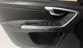 Volvo XC 60 2016 D4 MOMENTUM full