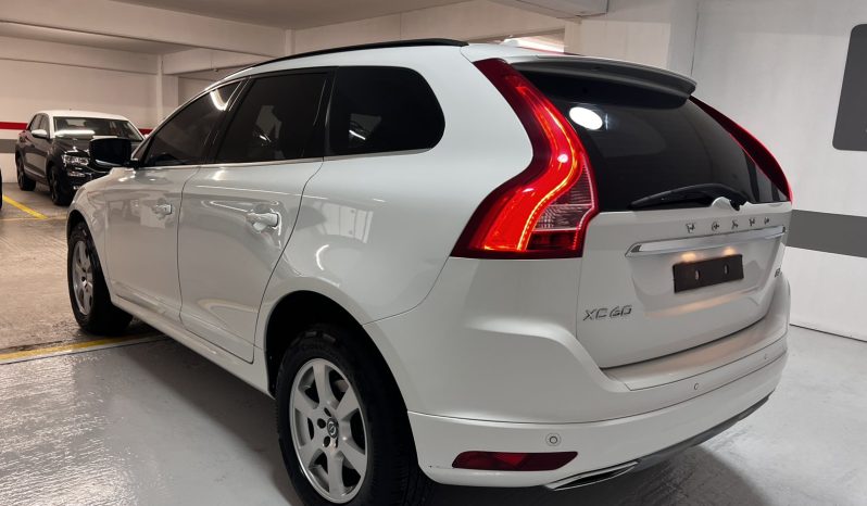 Volvo XC 60 2016 D4 MOMENTUM full