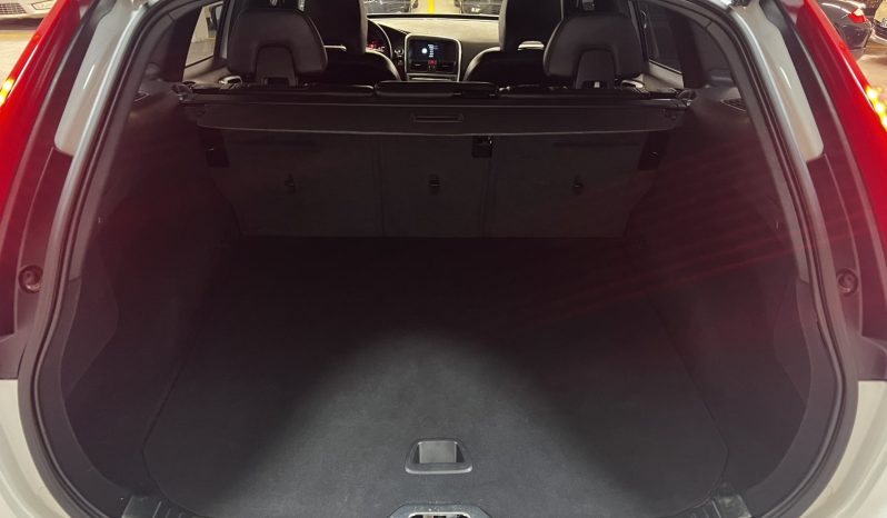 Volvo XC 60 2016 D4 MOMENTUM full