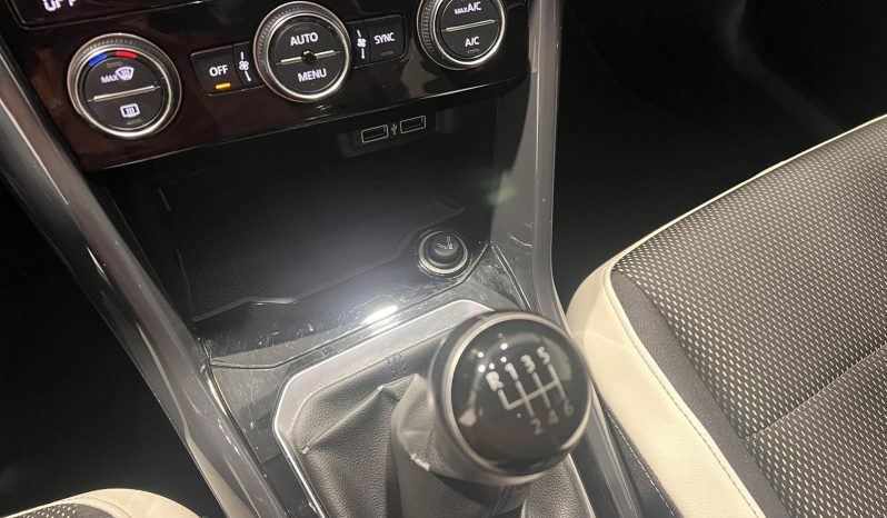Volkswagen T-Roc 2018 full