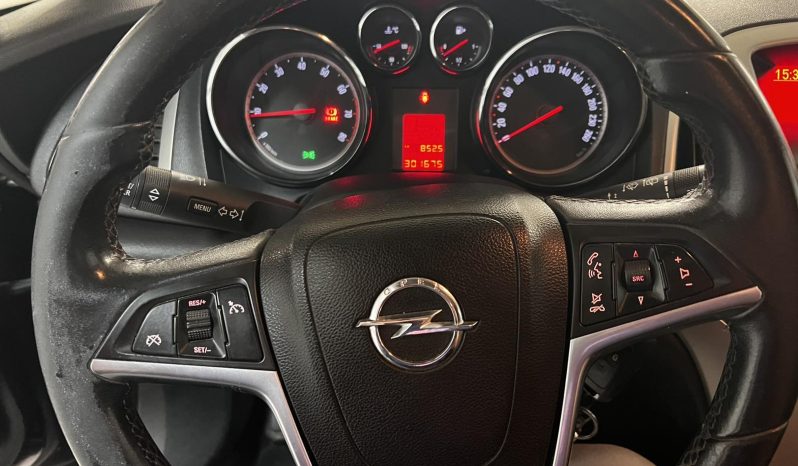 Opel Astra 2012 full