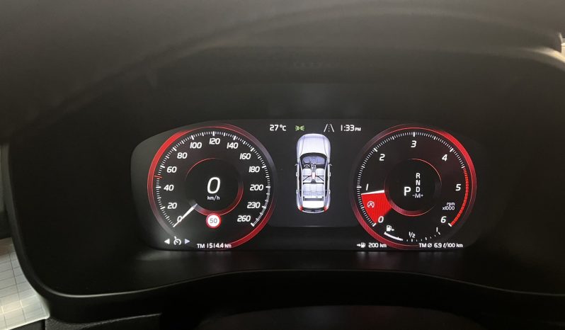 Volvo XC40 2019 T3 MOMENTUM full