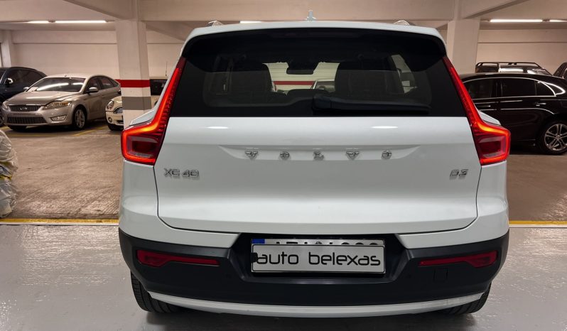 Volvo XC40 2019 T3 MOMENTUM full
