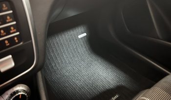 Mercedes-Benz GLA 200 2019 AMG LINE black packet full