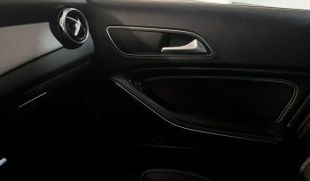 Mercedes-Benz GLA 200 2019 AMG LINE black packet full