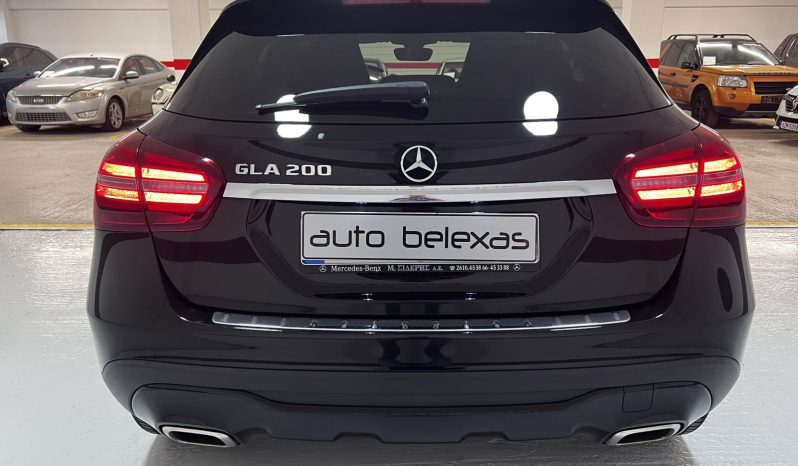 Mercedes-Benz GLA 200 2019 AMG LINE black packet full