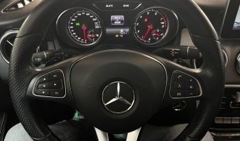 Mercedes-Benz GLA 200 2019 AMG LINE black packet full