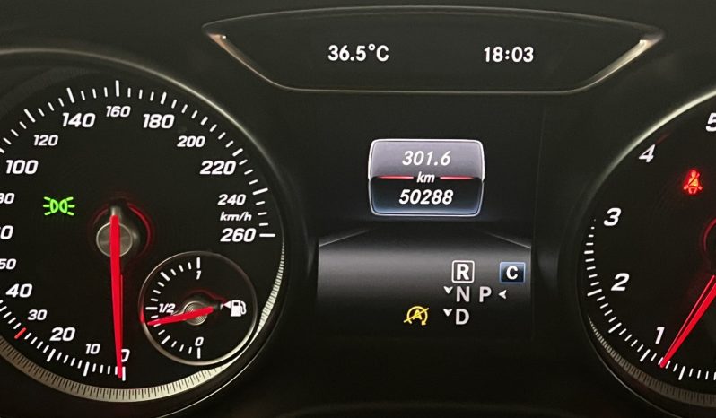 Mercedes-Benz GLA 200 2019 AMG LINE black packet full