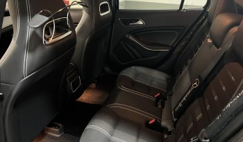 Mercedes-Benz GLA 200 2019 AMG LINE black packet full