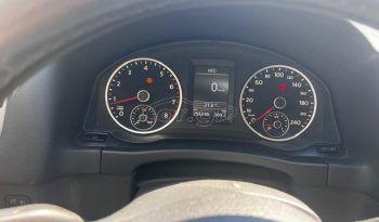 Volkswagen Tiguan 2010 full