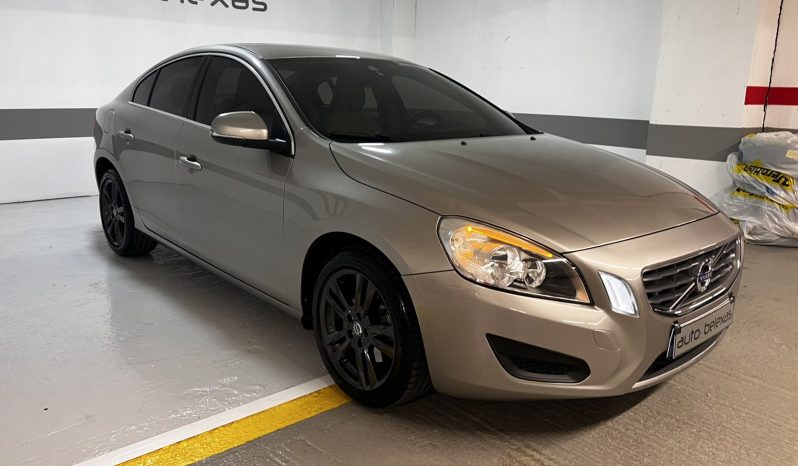 Volvo S60 2013 MOMENTUM 1.6 full